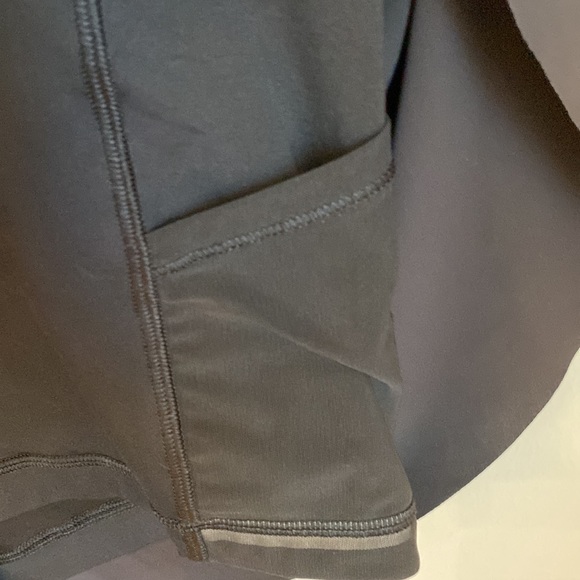 Lululemon run tennis pleated skirt shorts sz 10 - Picture 7 of 9